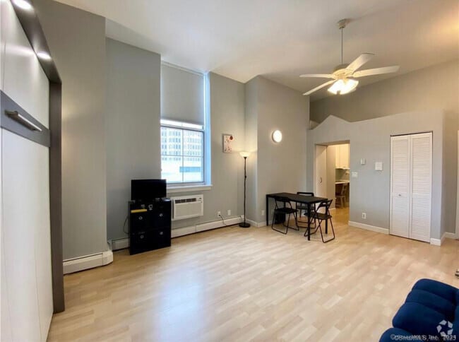 Building Photo - 124 Court St Unit 605 Rental