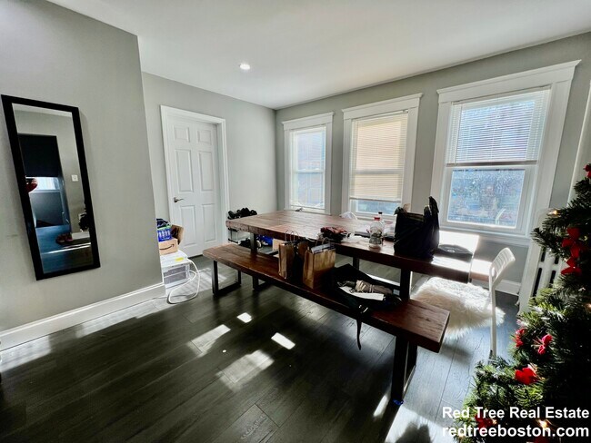 Photo - 159 Hillside St Unit 2