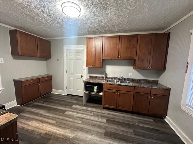 Photo - 3301 Tampa Ave