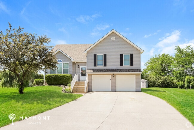 Building Photo - 13060 NW Oakview Dr Rental