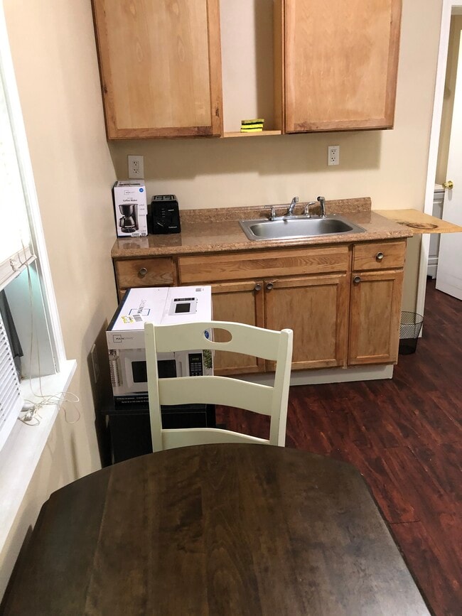 Photo - 616 Garden Road