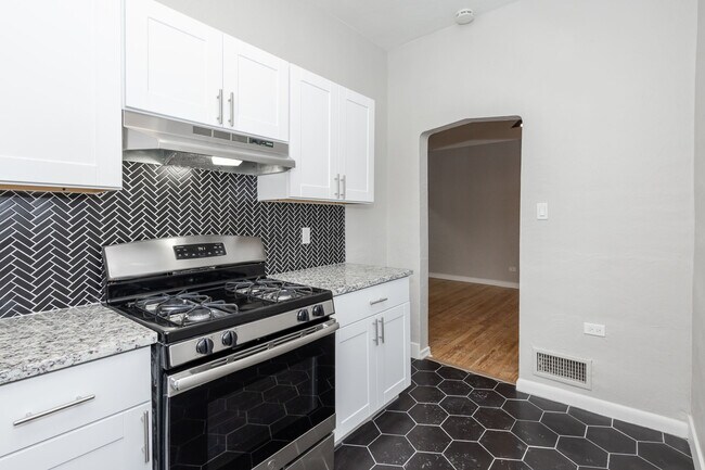 Photo - 1030 Washington