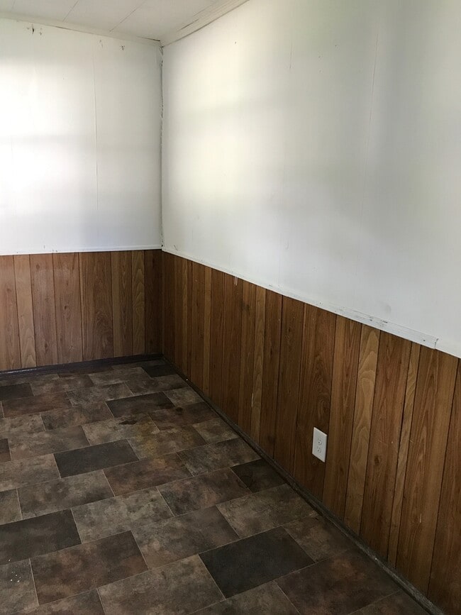 601 W 4th St Unit 1