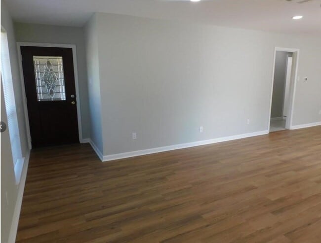 Photo - 10402 Belfast Rd