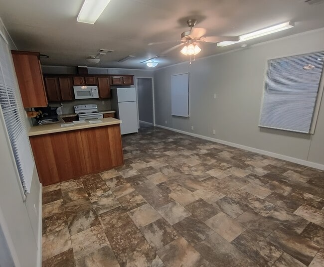 Photo - 46 Deerwood Park