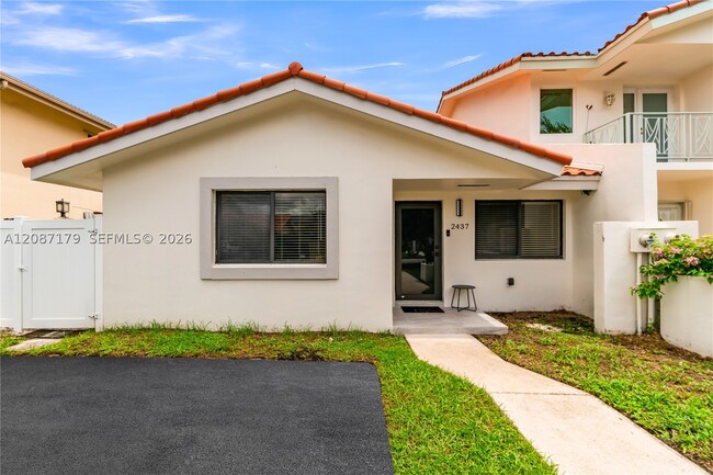 2437 SW 99th Ct