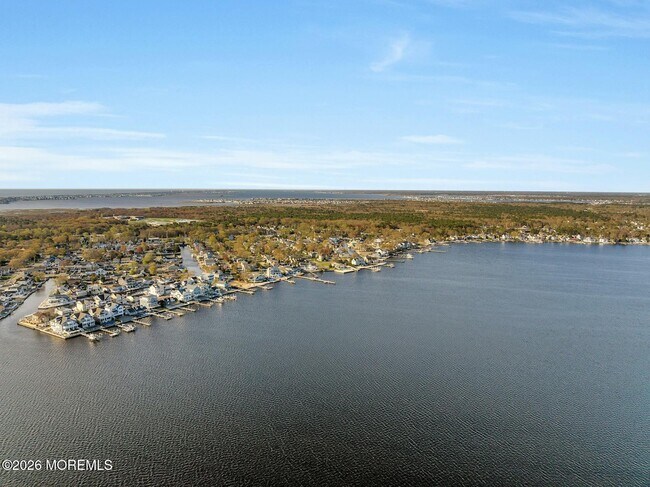 Photo - 599 Point Ave