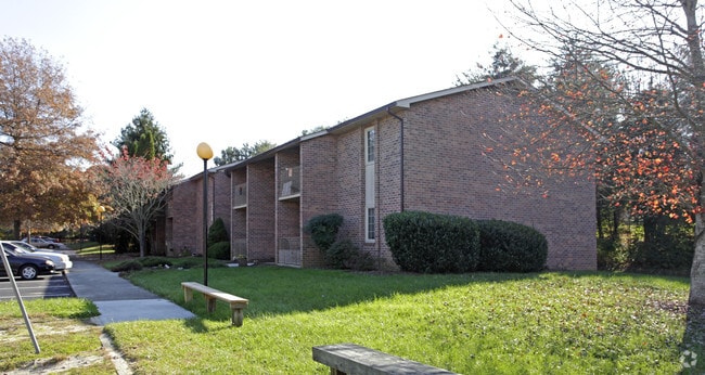 Photo - Belle Meade Apartments