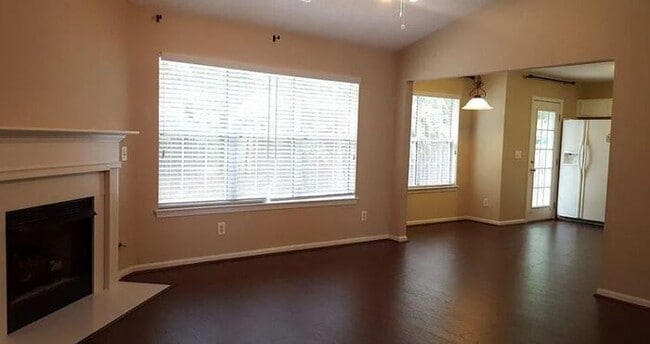 Photo - 404 Gibson Forest Dr