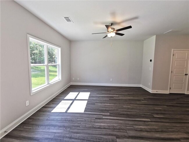 Photo - 209 Station Overlook Dr