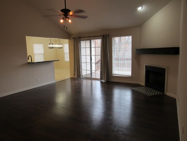 Photo - 3 bedroom house in Lake Ozark for rent