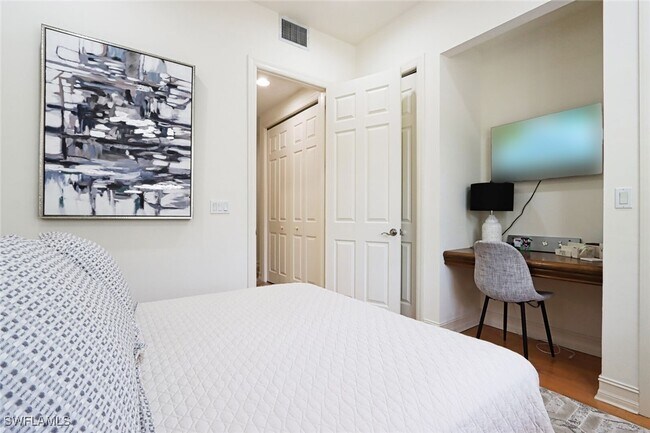 Photo - 2868 Tiburon Blvd E Unit 102