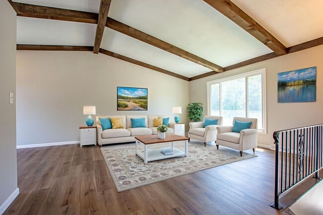 Photo - 3 Bedroom / 1.5 Bath with Fenced Backyard ...