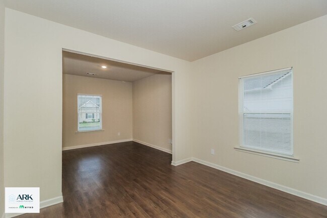 137 Innis Brk Cir SW
