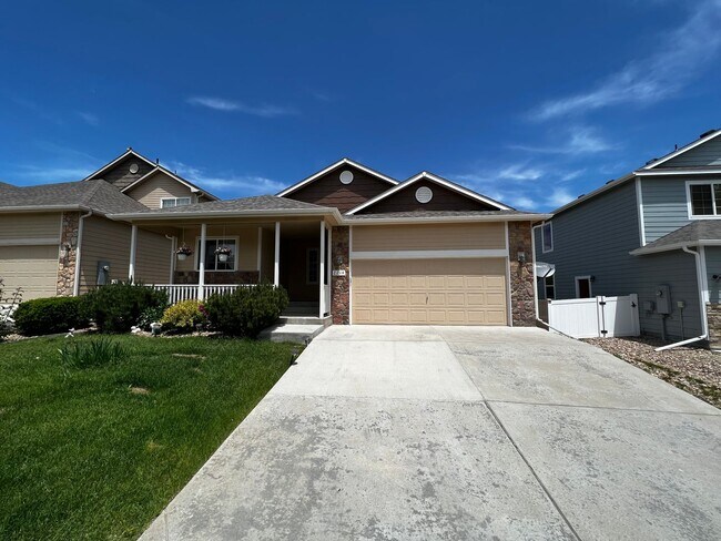 Photo - Charming 3 Bed, 2 Bath Home in Maple Hill