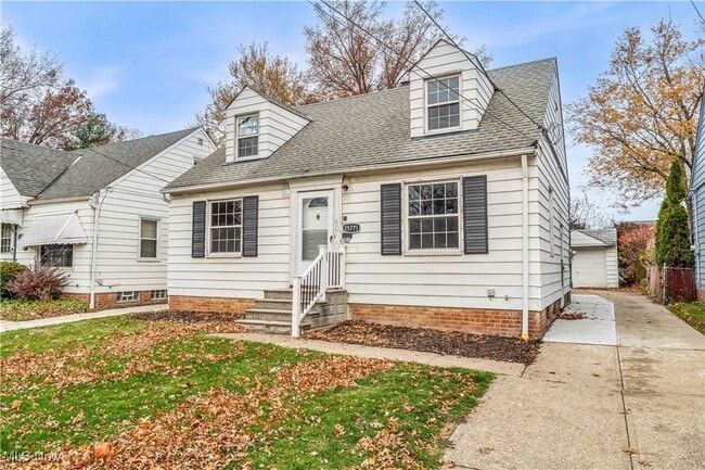 Photo - 25771 Zeman Ave