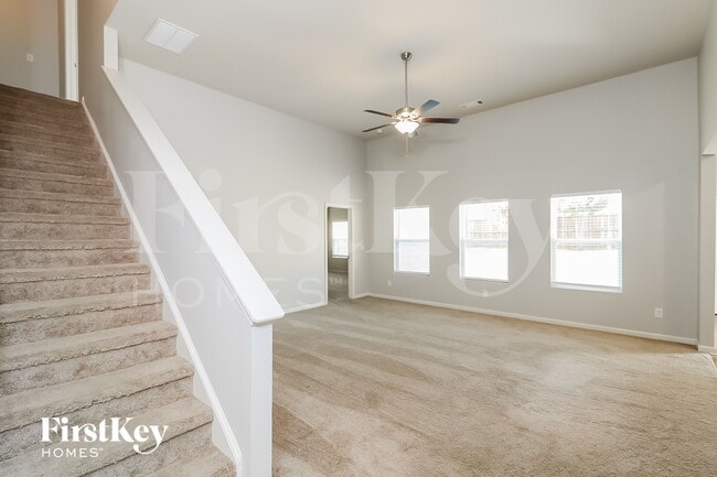 Photo - 144 Scotland Dr