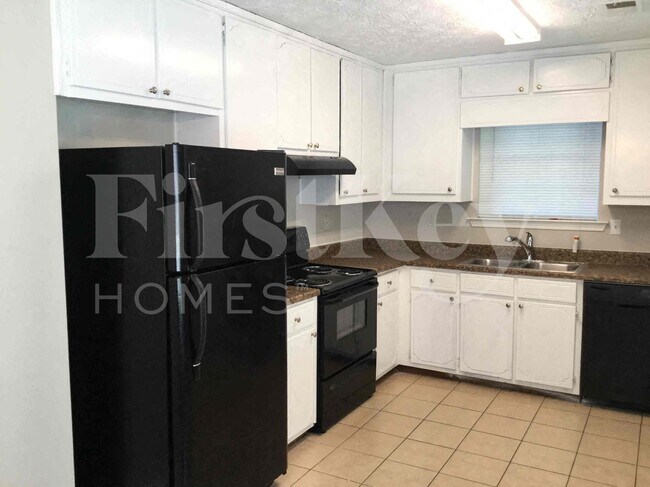 Photo - 8321 Mountain Pass