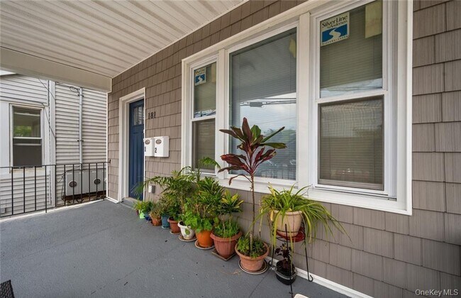 1-81 Beach 90th St
