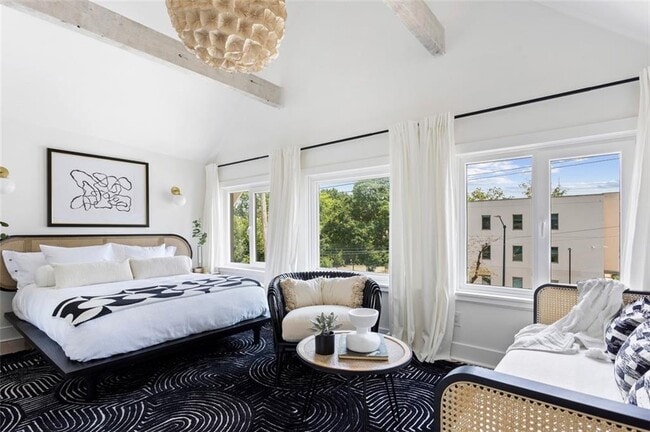 Building Photo - 724 Charles Allen Dr NE Unit 4