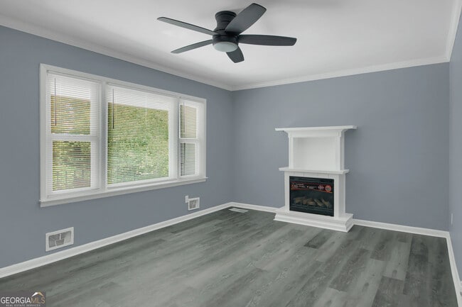 Photo - 137 Hillcrest Dr SE