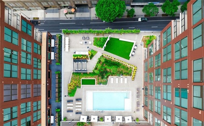 Photo - 1081 Juniper St NE Unidad S2C