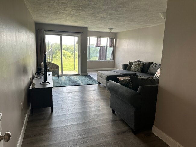 Photo - 100 Merrimack Ave Unidad Cascades Furnished condo