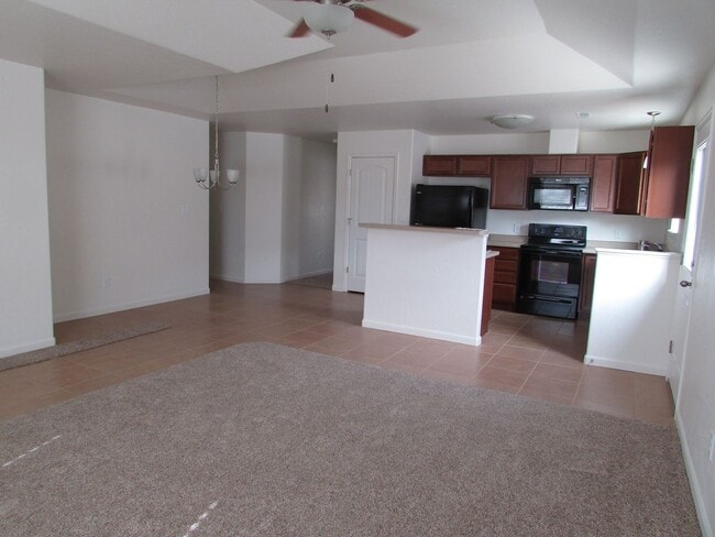 2456 Hannah Ln