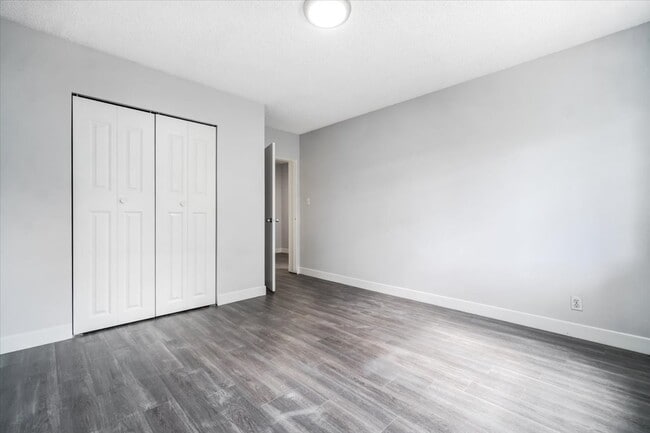 Hillcrest Manor Apartments