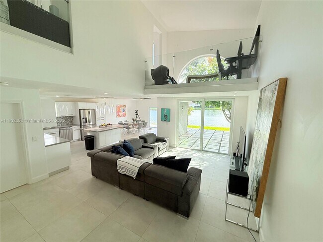 Photo - 10626 NW 7th St