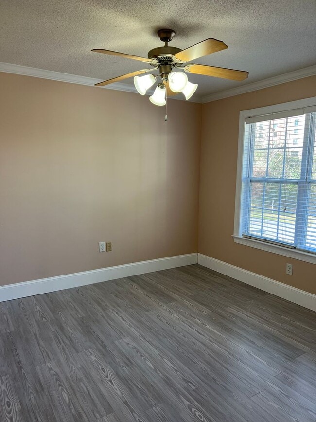 Photo - 4 Bedroom 3 Bathroom Home in Valdosta
