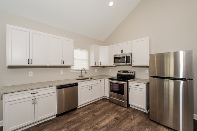 Photo - 160 Willowridge Ln