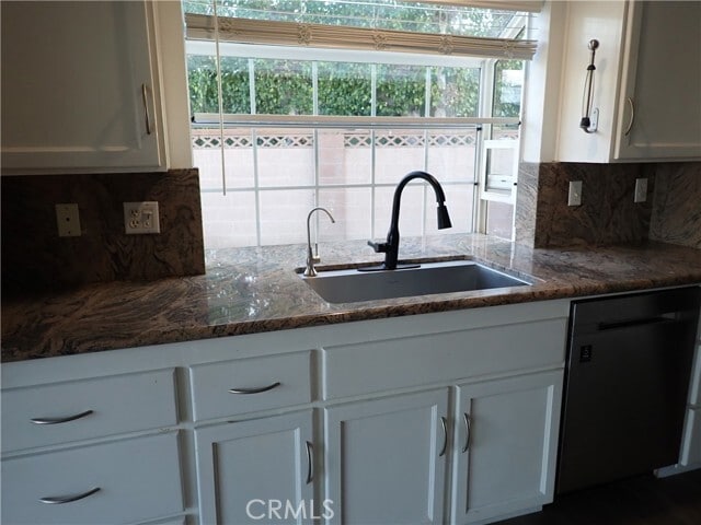 Photo - 6791 Killarney Ave