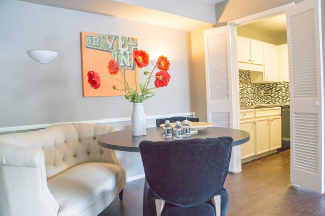 Photo - The Entro At Midtown