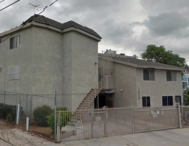 Photo - 1815 E 2nd St