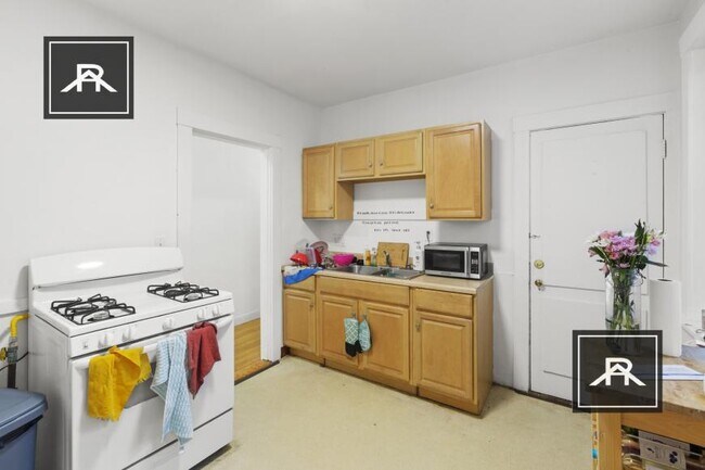Photo - 3 bedroom in Brighton MA 02135 Unit 2
