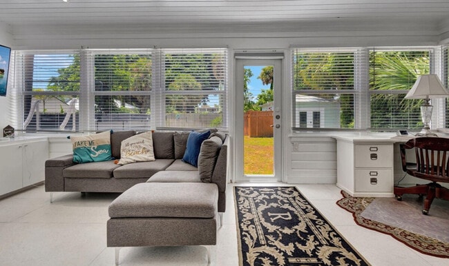 Photo - 310 30th St Unidad ID1290316P