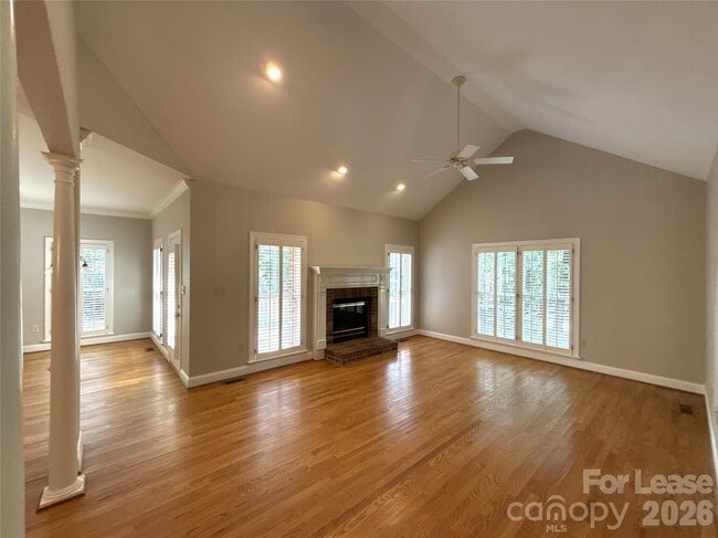 Photo - 2649 Willowbrook Dr