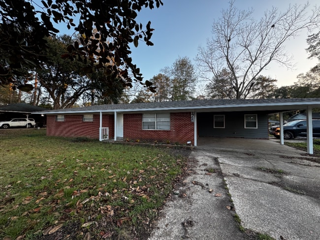 Photo - 1728 General Pershing St