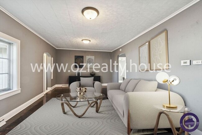 Photo - 1647 Eleanor Ave