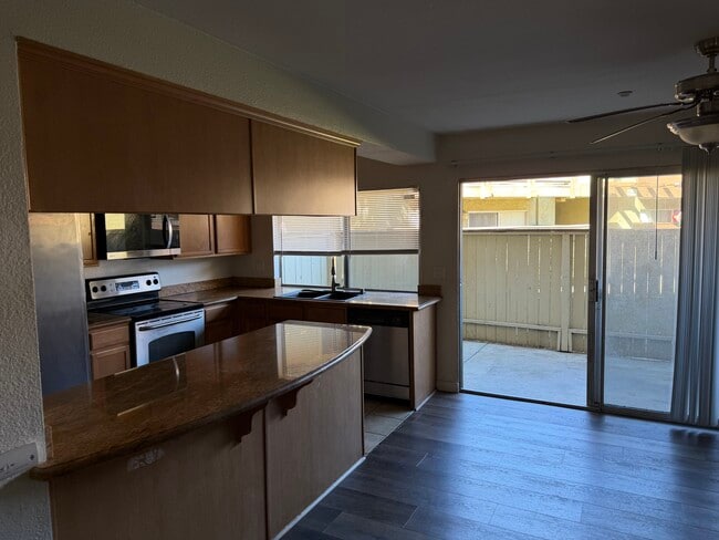 Photo - 615 Fredricks Ave Unidad 137