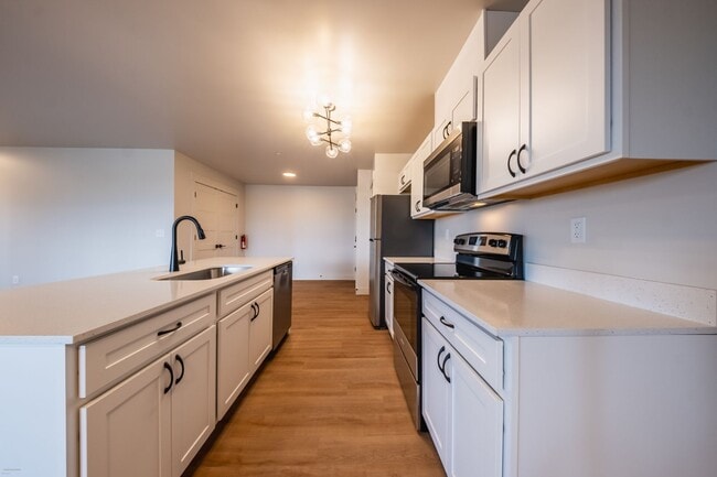 Photo - 2 bed 1 bath Modern Apartment - 1134 sqft (First month HALF off) Unidad 208