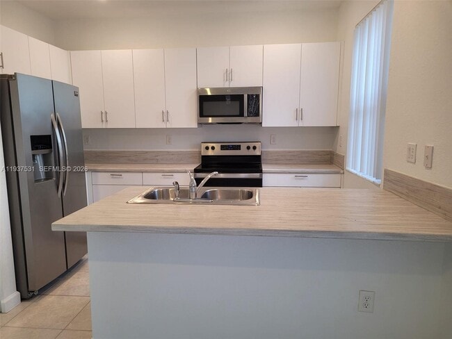 Photo - 2685 SE 13th St