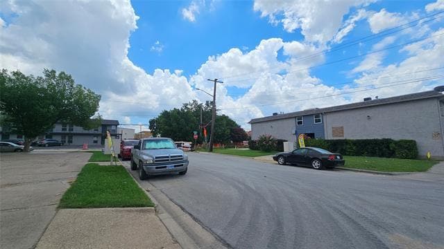 Photo - 2420 Louise St Unit 8
