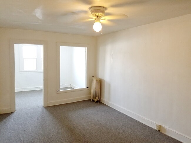 Photo - 352 Reed Ave Unit #4