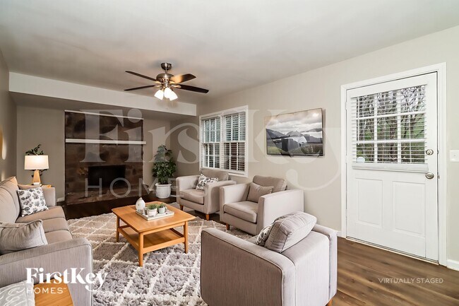 Photo - 1570 Sprayberry Dr