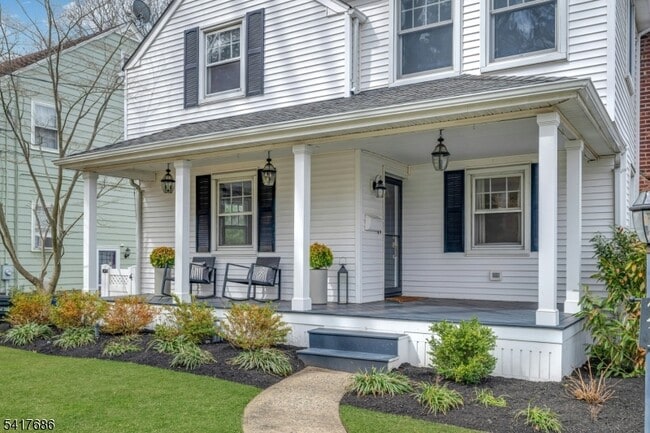 Photo - 21 Ridgedale Ave