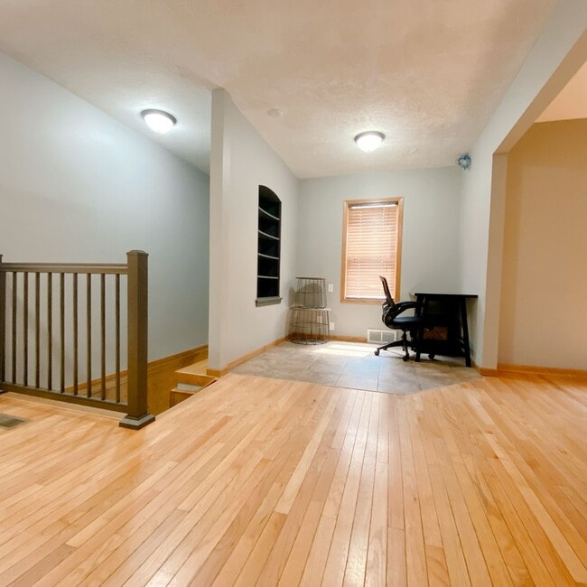 Photo - COMING SOON! Florence/Minnie Lusa Area 4 bed 3 bath, partial finished basement, w/ garage $1,850