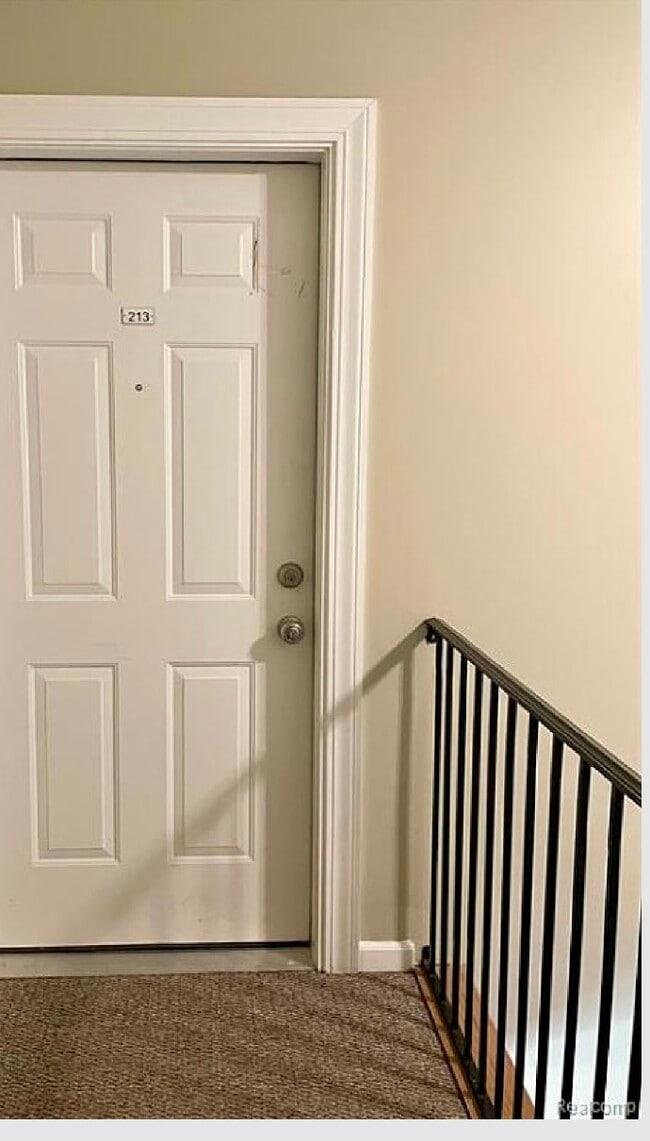 Photo - 525 Fairbrook St Unidad 213