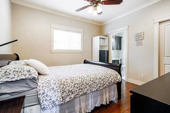 Photo - 2708 Boundary Rd